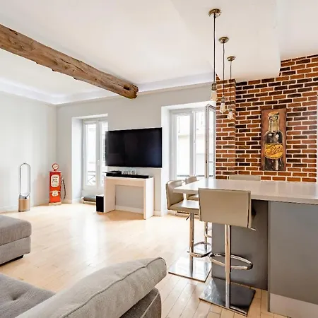 Stylish Place In Prime Location Homestay szállás *