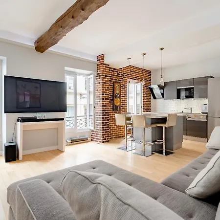 Homestay Stylish Place In Prime Location